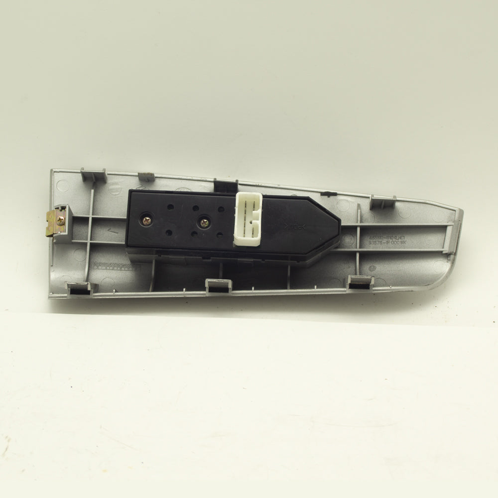 05-10 Kia Sportage Passenger RH Right Hand Side Power Window Control Switch OEM