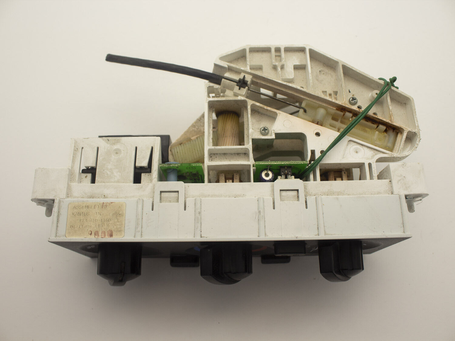 OEM 01-04 Nissan Xterra and Frontier Heater AC Temperature Control Switch Panel