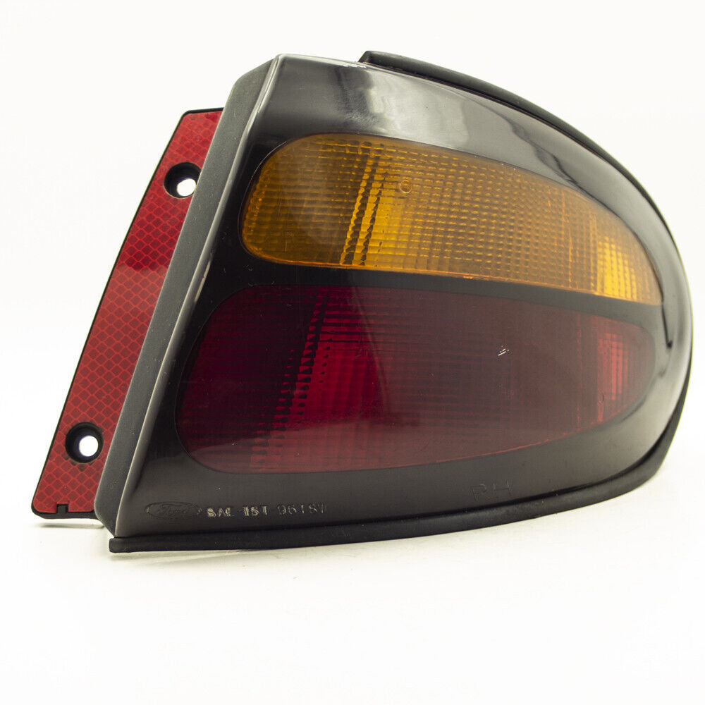 96 97 Ford Taurus Sable Rear Outer Right Hand Side Tail Light Lamp Assembly