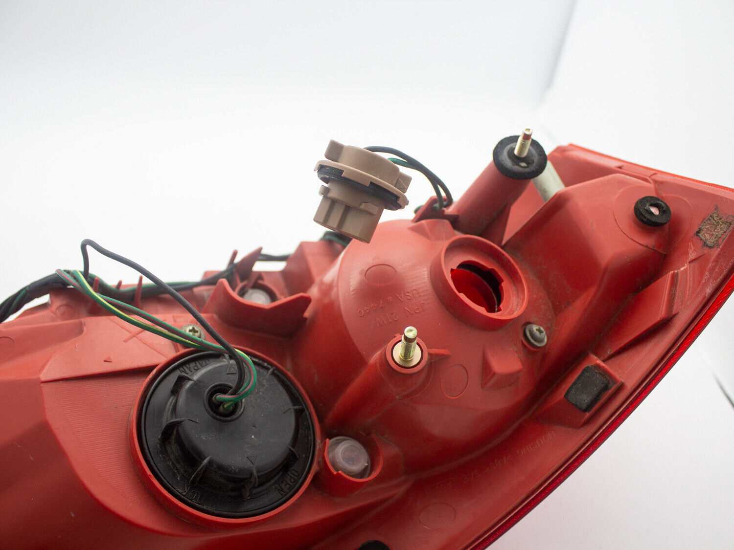 OEM 03-05 Infiniti G35 Rear Outer Passenger Right Hand Side Tail Light Lamp