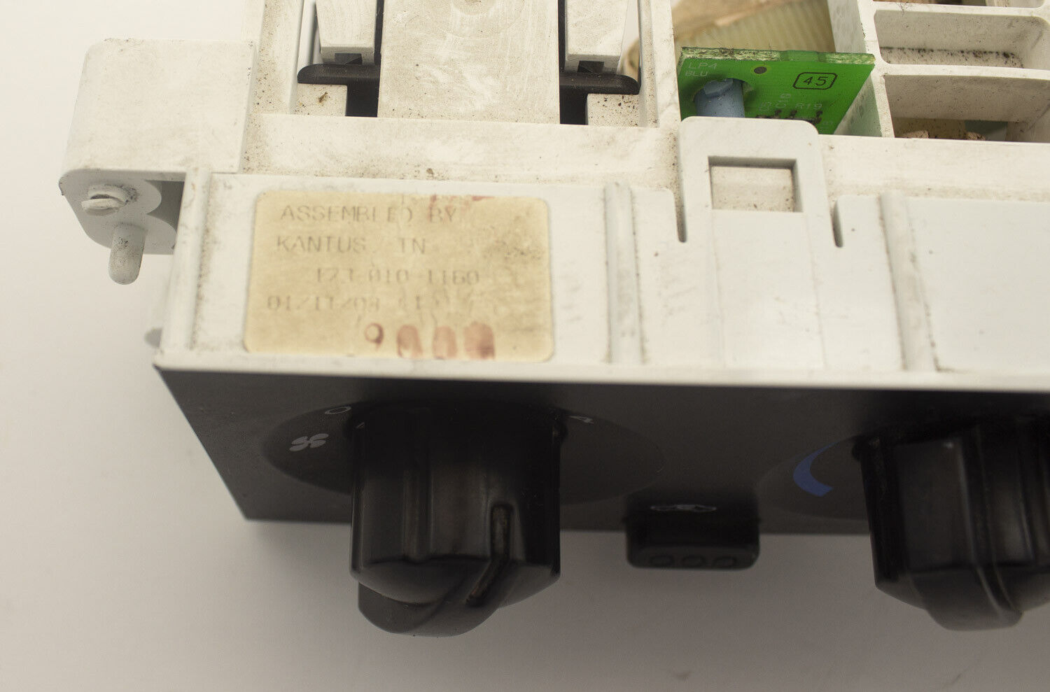 OEM 01-04 Nissan Xterra and Frontier Heater AC Temperature Control Switch Panel