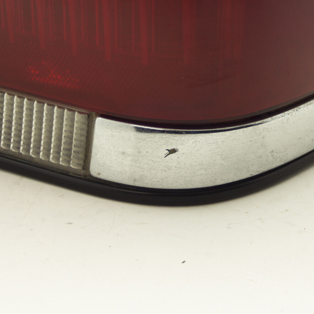 90-93 Lincoln Continental Passenger Right Side Tail Light Lamp Outer - Used OEM