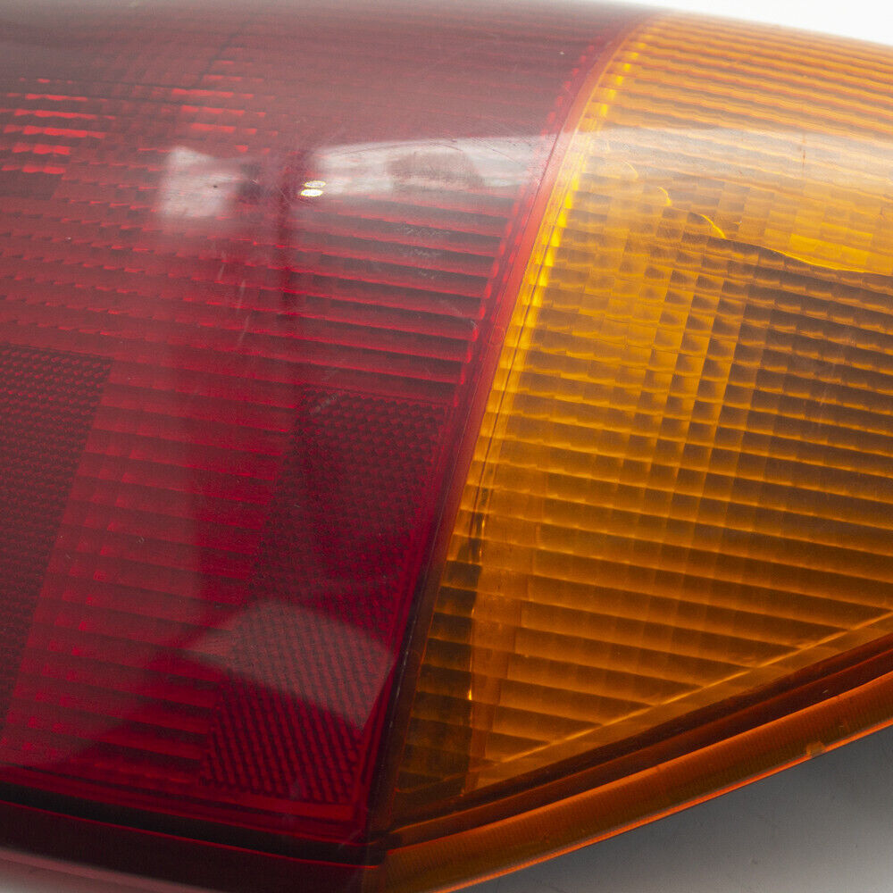 2002-2009 Gmc Envoy Right Hand Side Tail Light Lamp Quarter Outer 16525956 OEM