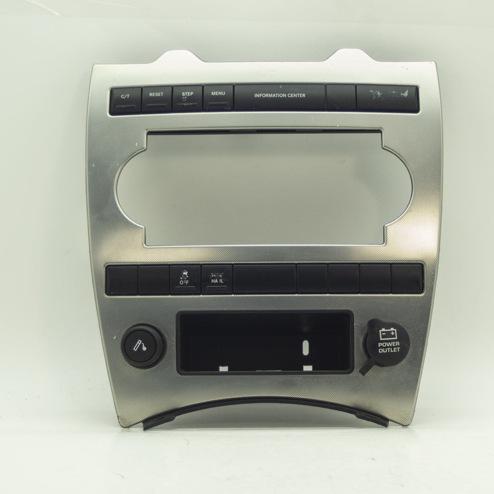 2005-2007 Jeep Grand Cherokee Front Temp Climate Control Bezel Trim OEM Silver