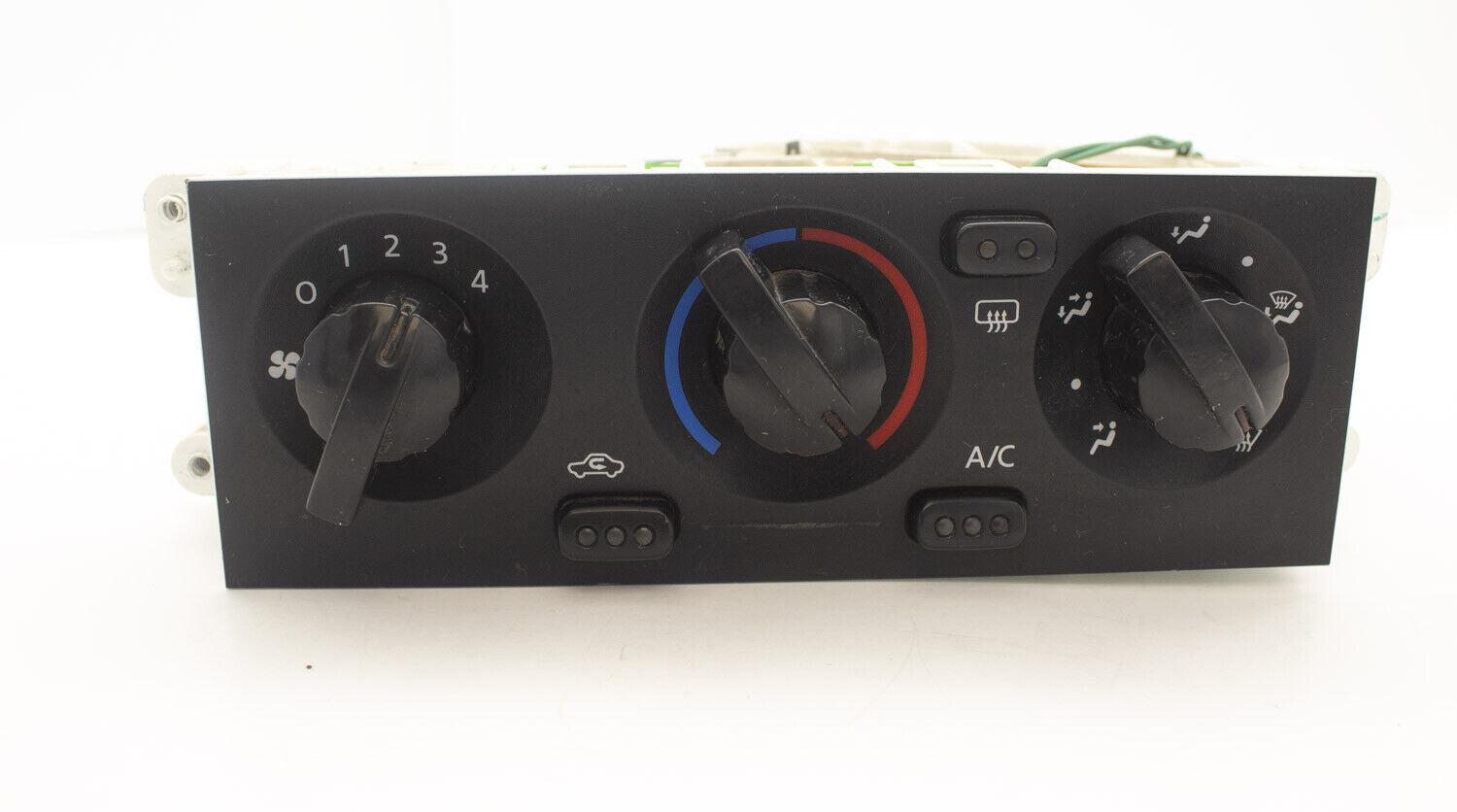 OEM 01-04 Nissan Xterra and Frontier Heater AC Temperature Control Switch Panel