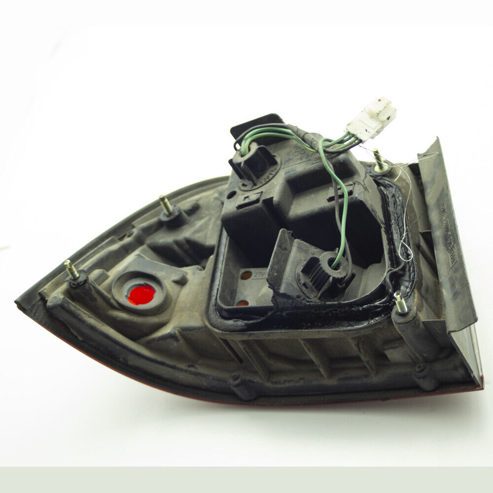 97 98 99 Nissan Maxima Passenger Right Side Tail Light Lamp Outer 9780A - OEM