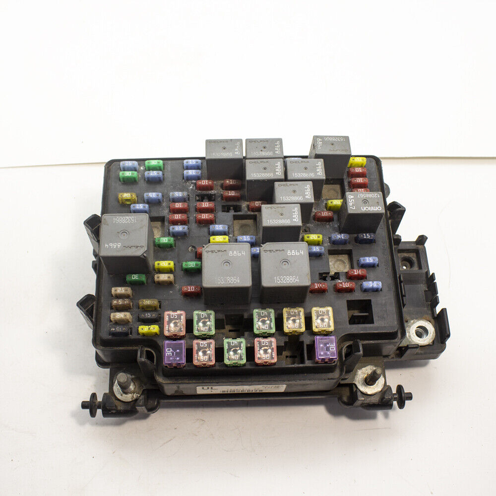Chevrolet Silverado GMC Yukon Sierra Hummer Under Hood Engine Relay Fuse Box OEM
