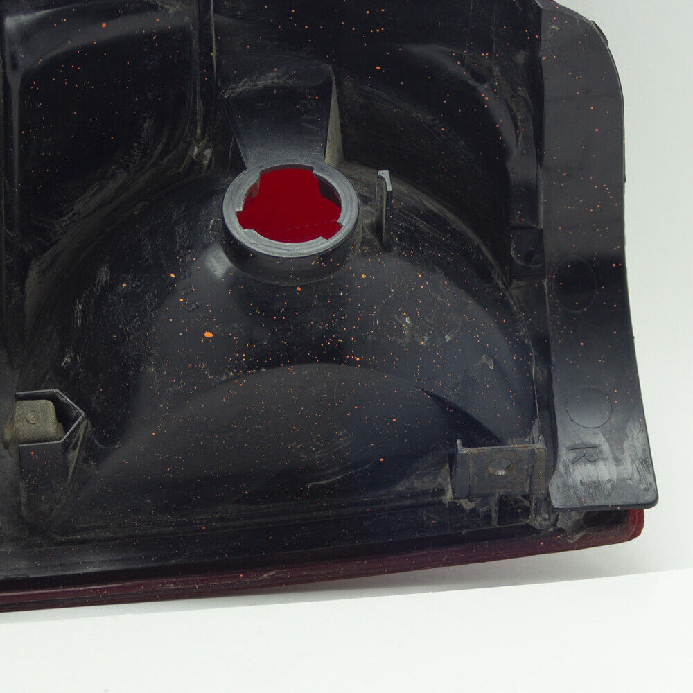 GMC Sierra 1500 2500 Chevy Silverado Right Passenger Side Tail Light Lamp OEM