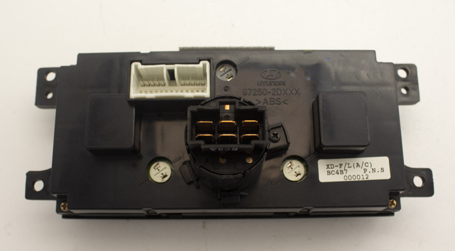 OEM 04-06 Hyundai Elentra Heater A/C Temperature Climate Control Switch Panel