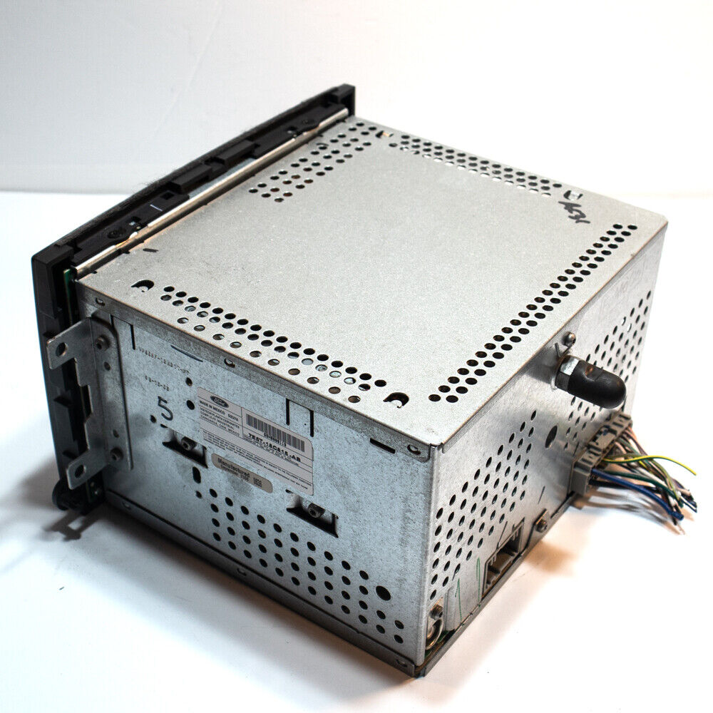 OEM Audio 6 Disc CD Player AM FM Radio For Ford Fusion and Mercury Millan 2007