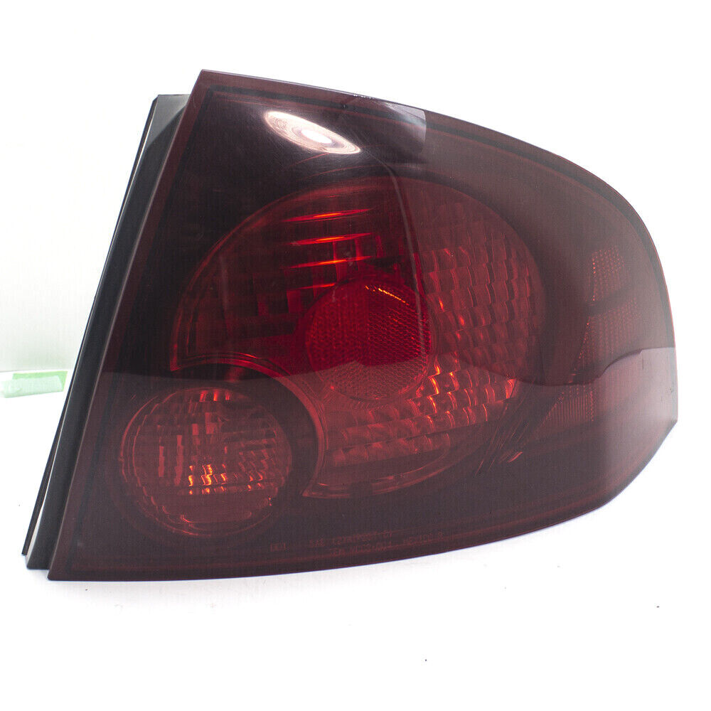 2004-2006 Nissan Sentra Passenger Right Side Tail Light Lamp Outer - Used OEM