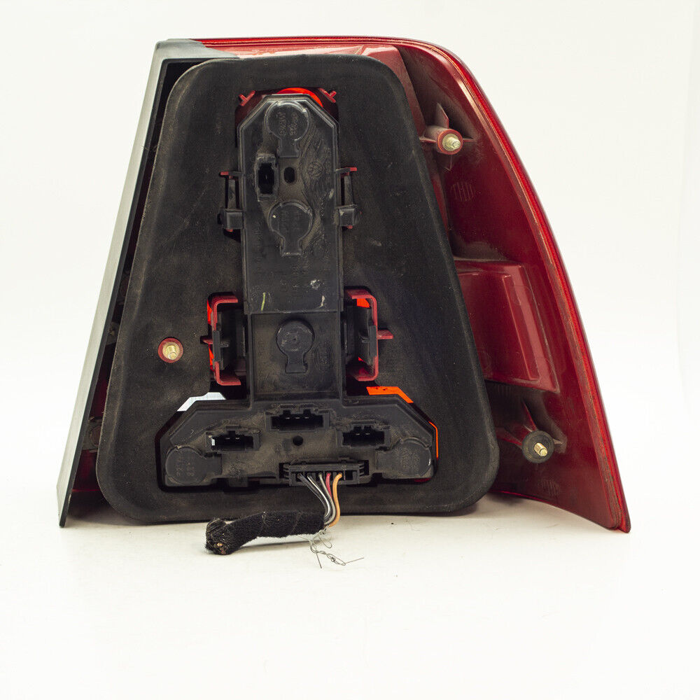 99-03 VW Jetta LH Left Side Tail Light Lamp Quater Panel Outer 1J594509583E0 OEM